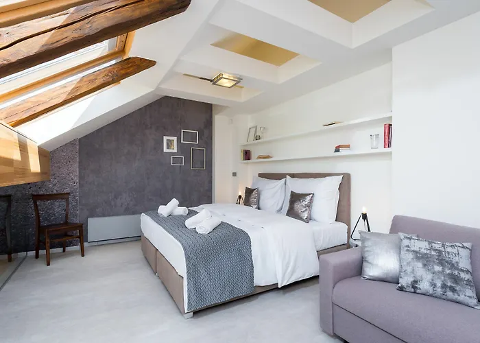 Empirent Rose Apartments